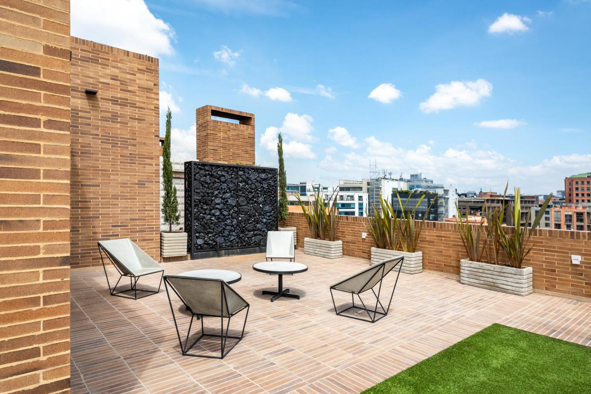 Pulse 95 By Wynwood House Aparthotel Bogota Exterior photo